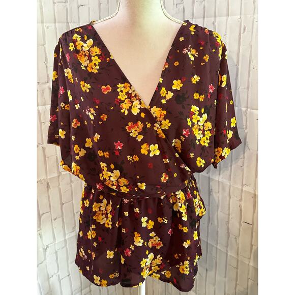 Gibson Tops - Gibson floral faux wrap top Sz 1X